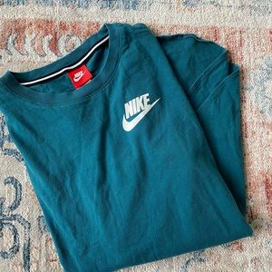 Nike Quarter Sleeve T Shirt